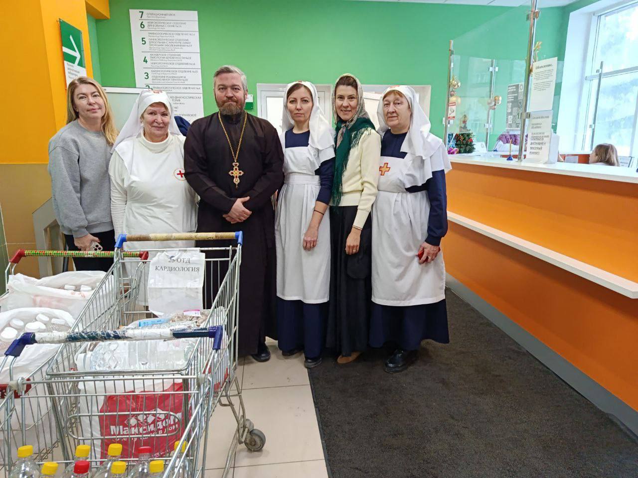 Посещение раненых бойцов в больнице имени Н.И. Пирогова