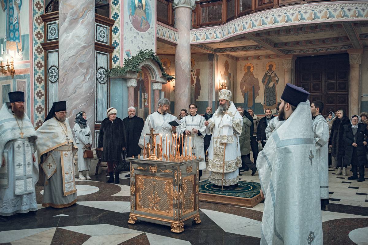 Божественная литургия в Софийском соборе Самары Божественная литургия в Софийском соборе Самары