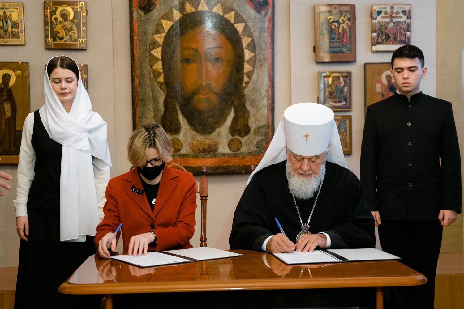 Подписание соглашения о сотрудничестве с Министерством культуры Самарской области. Открытие персональной выставки работ Аллы Леонидовны Шахматовой.