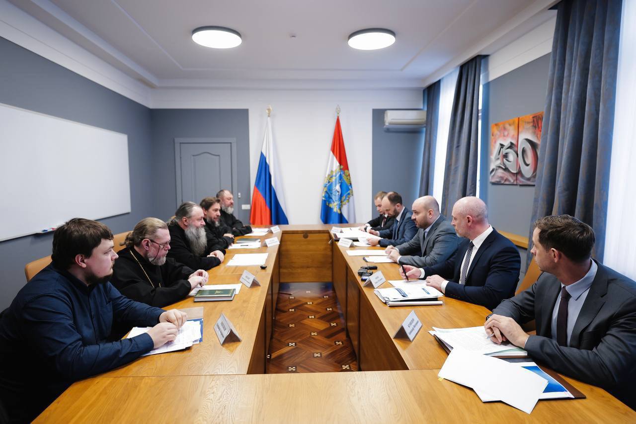 Встреча митрополита Самарского и Новокуйбышевского Феодосия с губернатором Самарской области