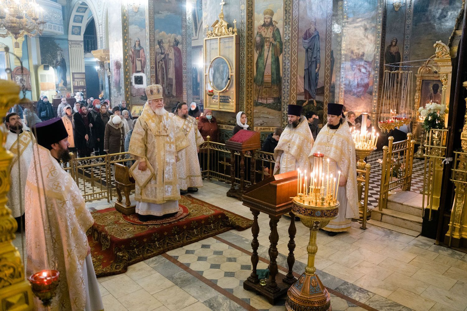 Божественная литургия в Покровском соборе г. Самары