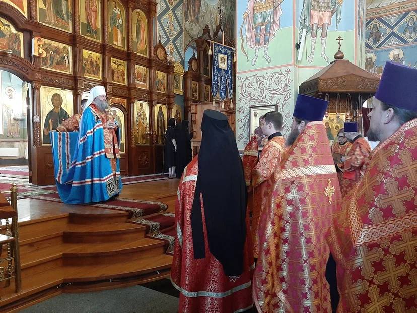 В Иверском монастыре совершен молебен в День Самарского знамени
