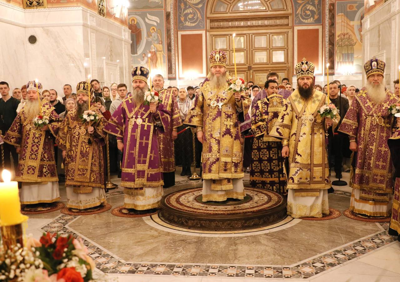 Архиерейское всенощное бдение в кафедральном соборе г. Волгограда 