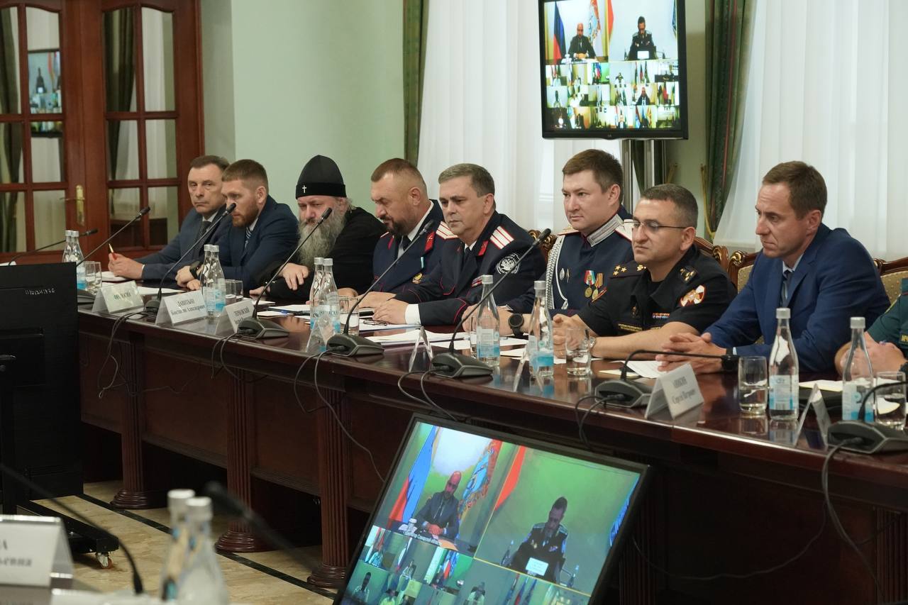 Митрополит Феодосий принял участие в заседании Совета по делам казачества