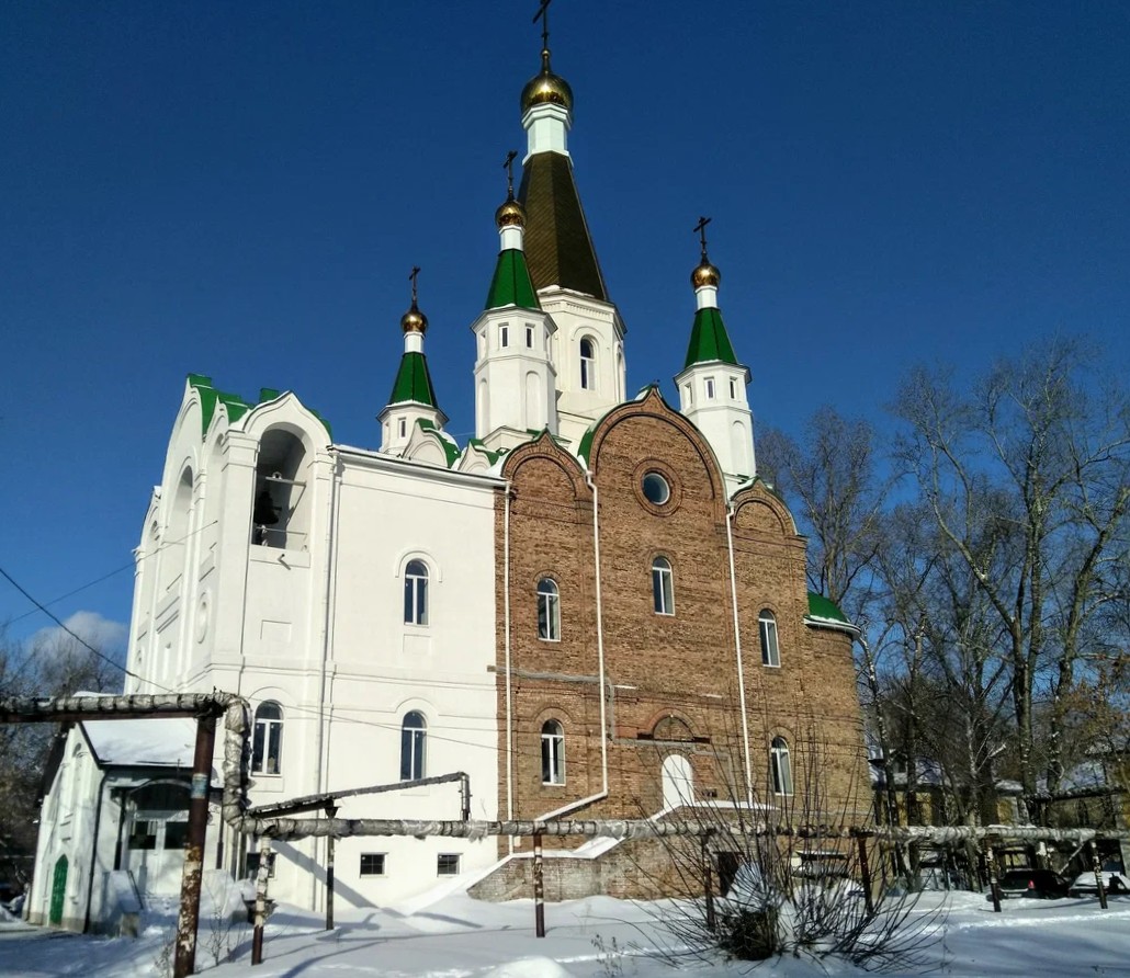 Братство «Нищие духом» на подворье Заволжского мужского монастыря в честь Честного и Животворящего Креста Господня.