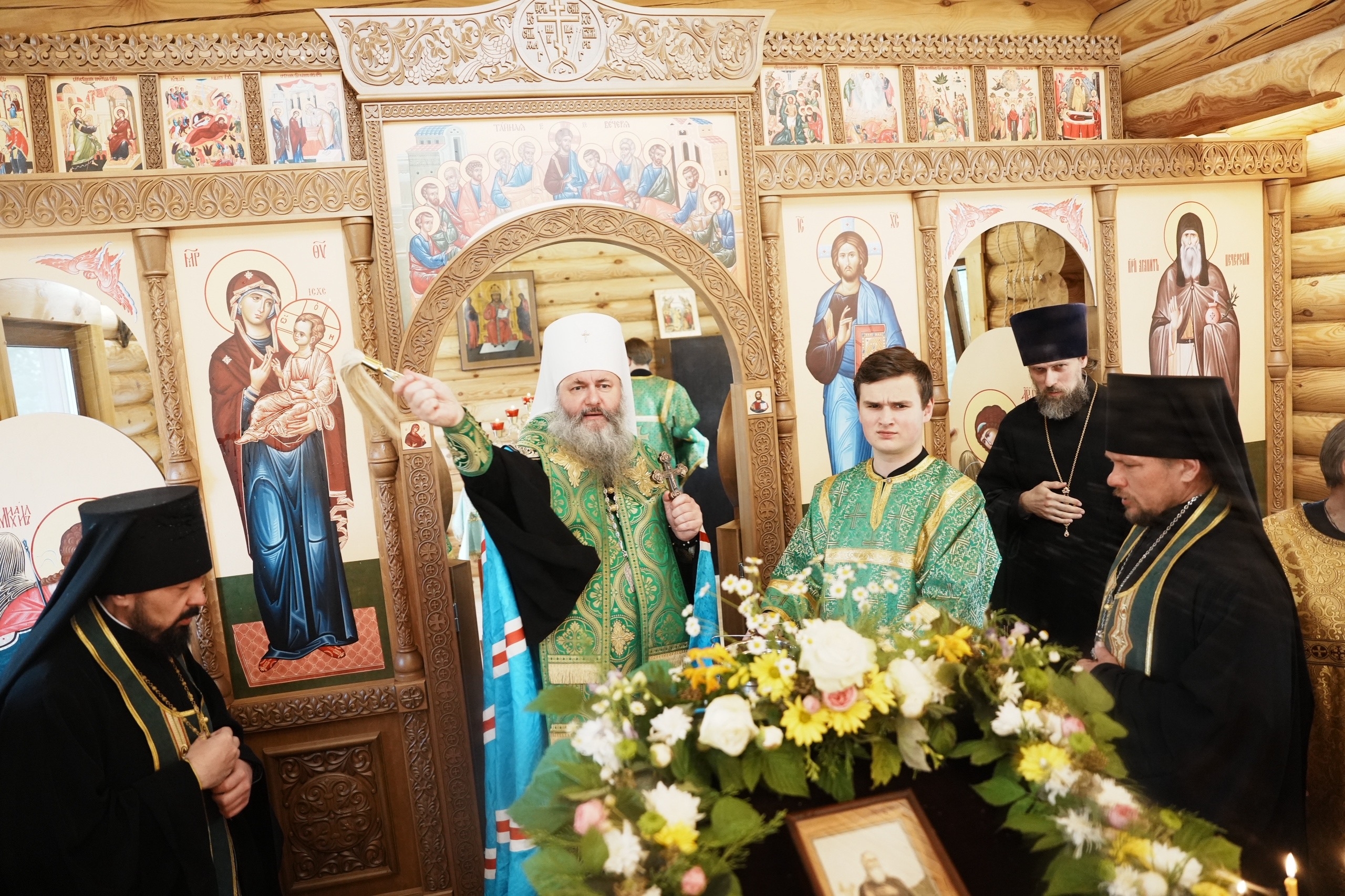 День медицинского работника: молебен в храме при Самарской городской больнице № 8