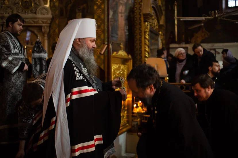 Митрополит Самарский и Новокуйбышевский Феодосий совершил чин прощения