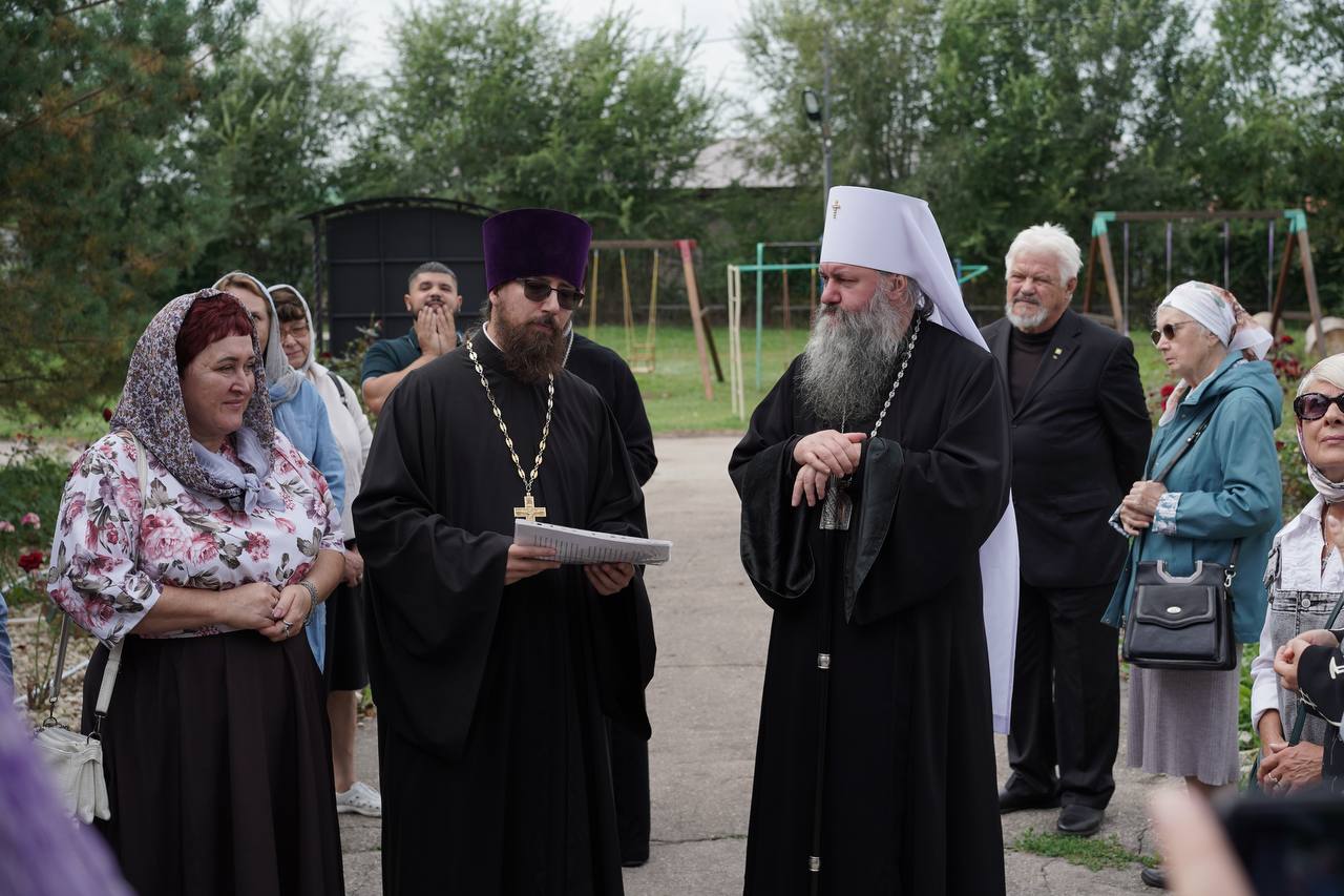 Митрополит Феодосий принял участие в мероприятиях к 215-летию Воскресенского храма в селе Воскресенка