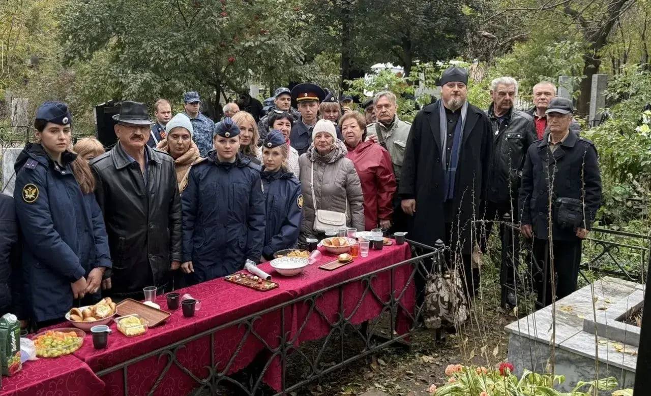 Тюремное служение: благочинный тюремных храмов совершил заупокойную литию в память о погибшем офицере УФСИН